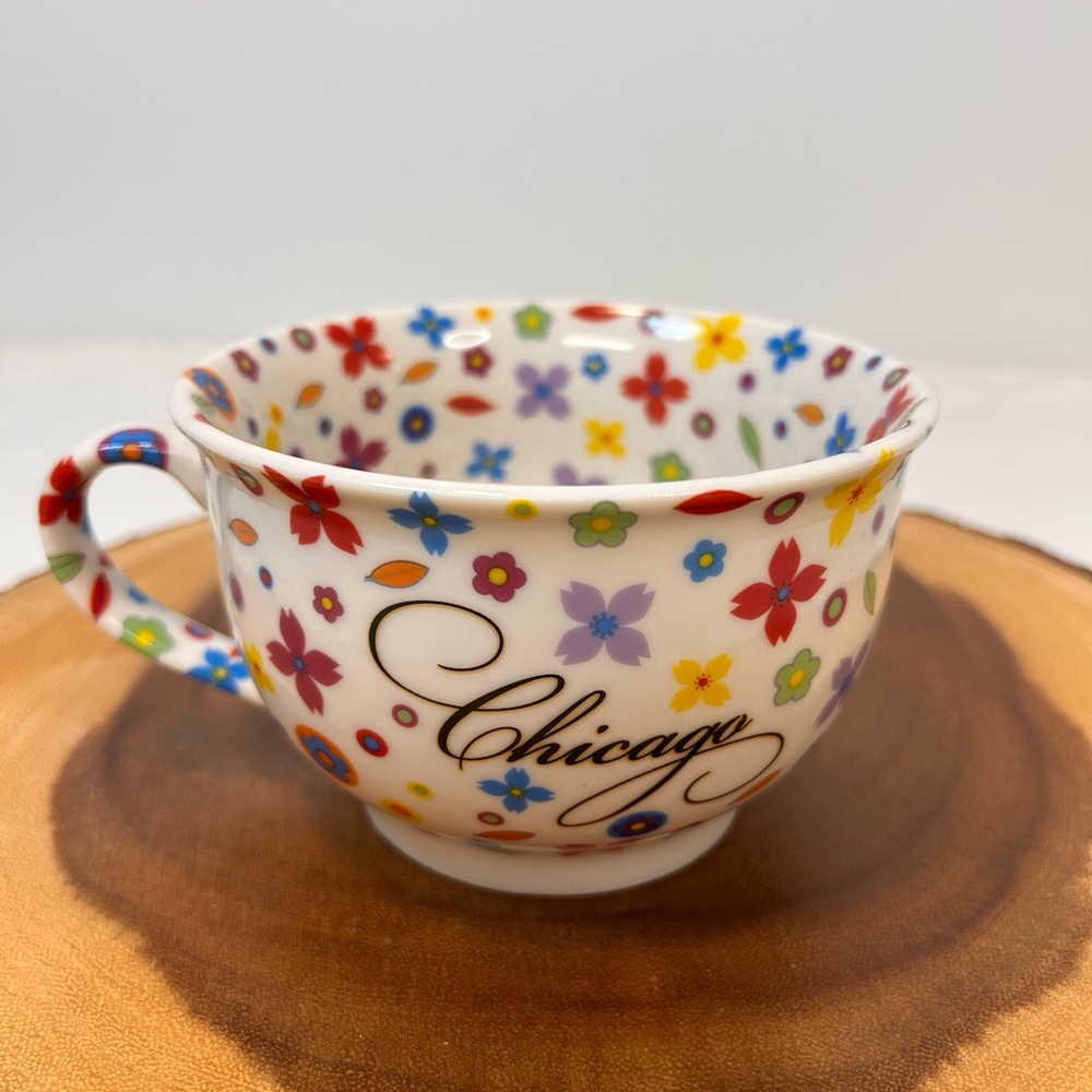 Luke-A-Tuke Designs Chicago "City‎ in a Garden" flowers & leaves coffee/tea mug